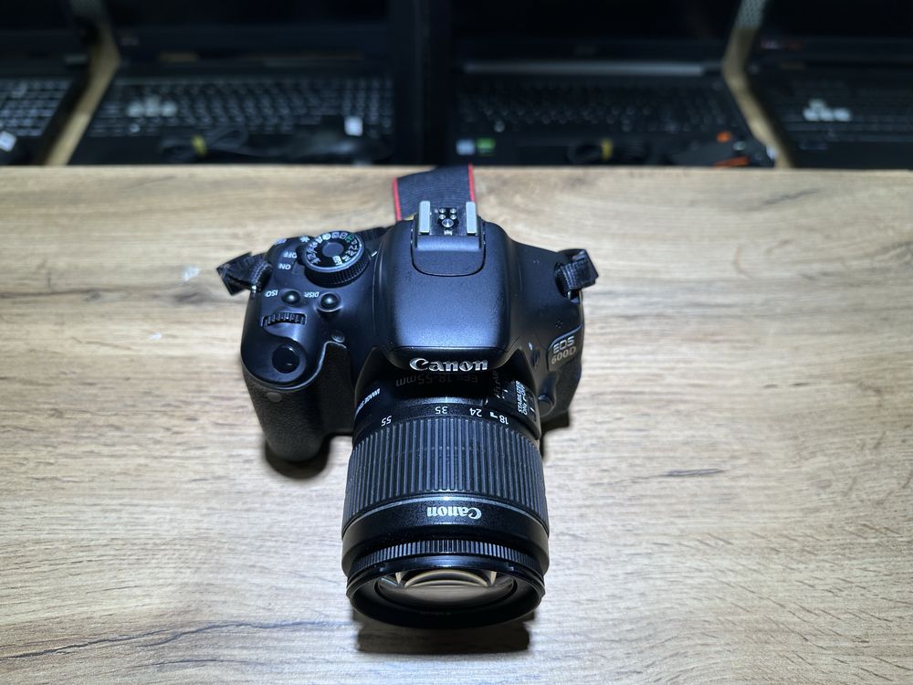 Фотоаппарат Canon EOS 600D, 18-55mm, 2 батареи, флешка 2GB, 10128/A10