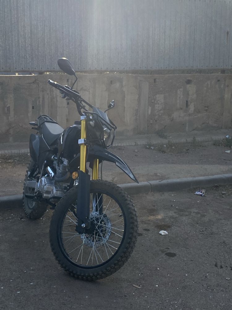 Продам эндуро 250сс