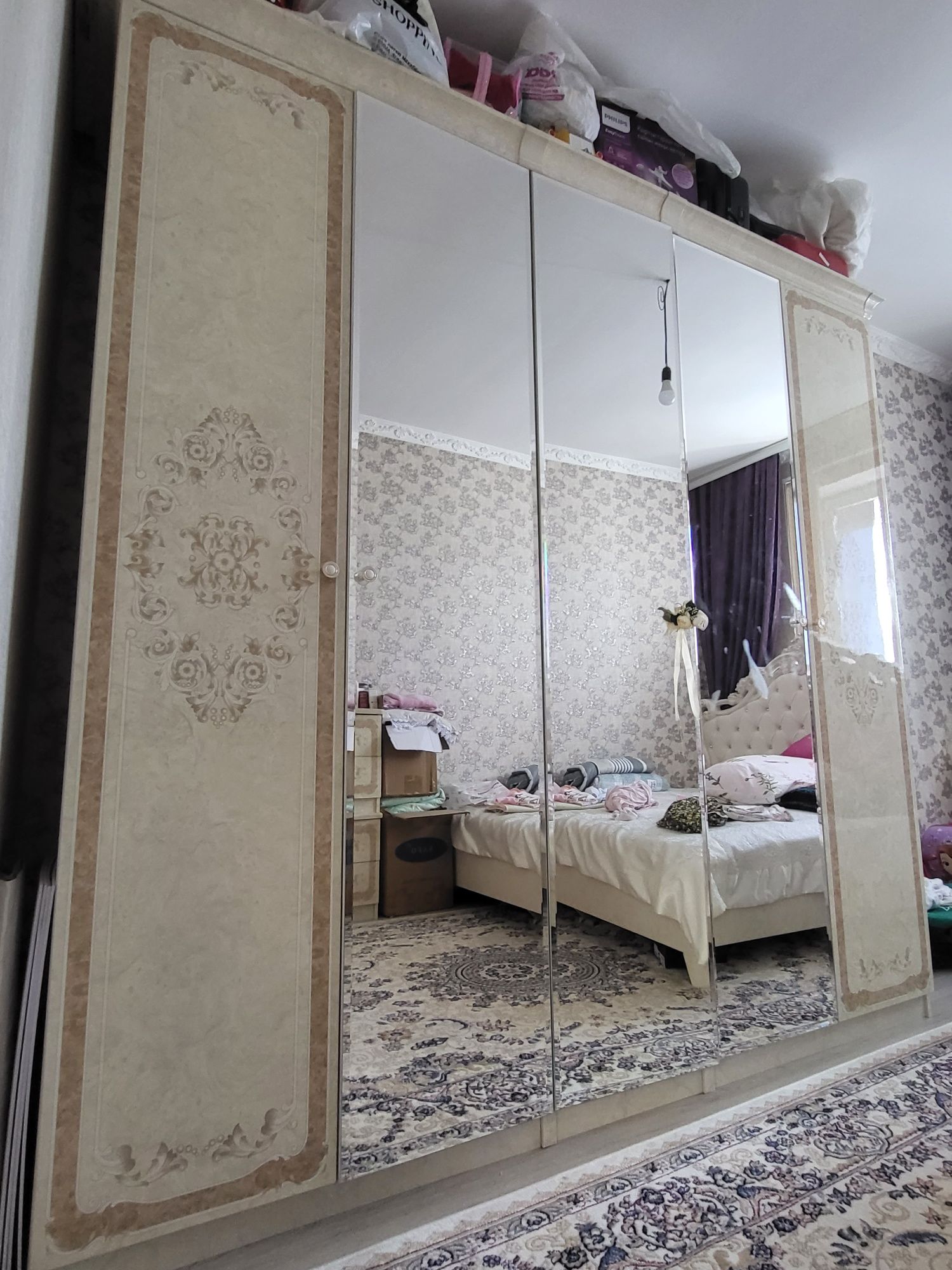 Спальная гарнитура сатылады