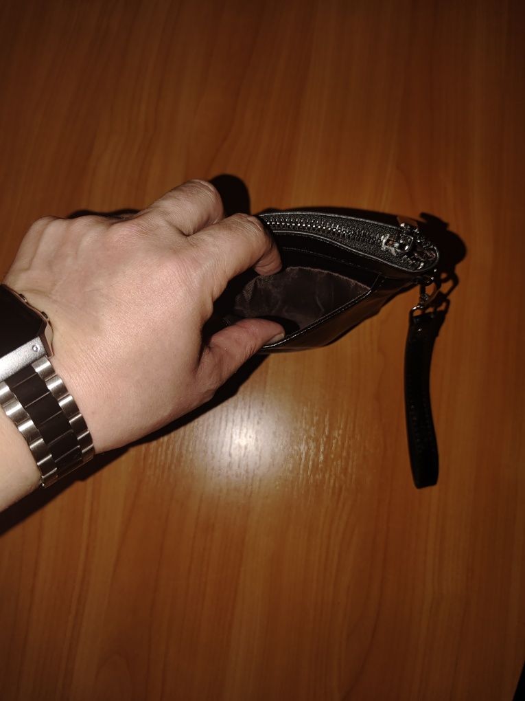 Продам барсетку мужскую