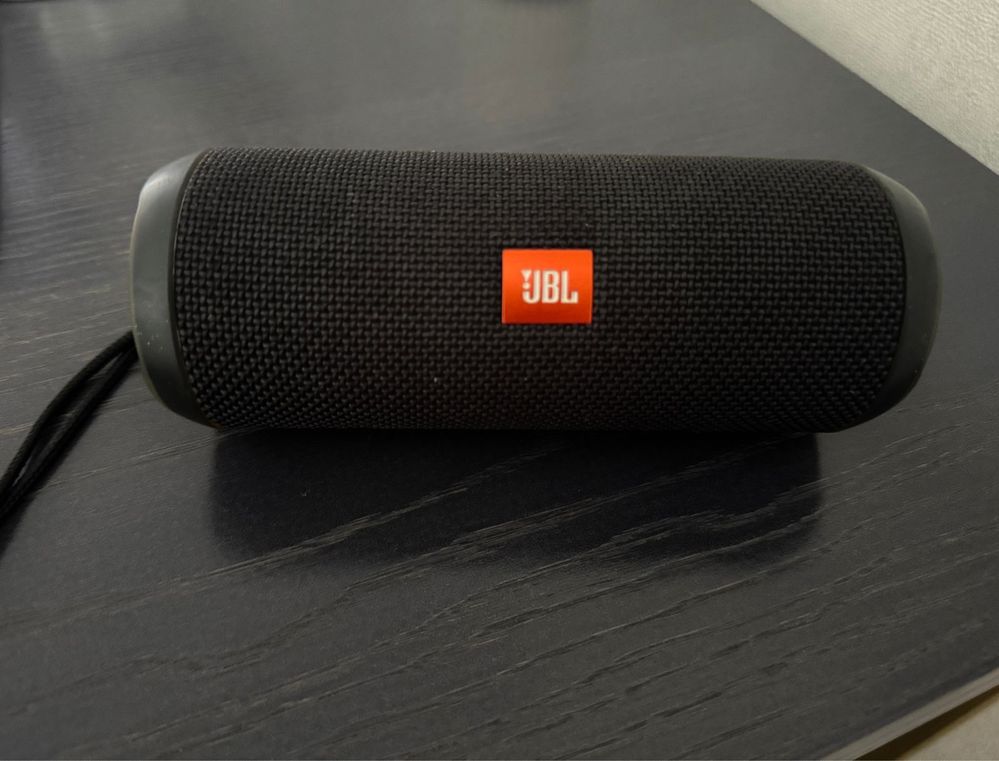 Bluetooth-колонка JBL Flip 3