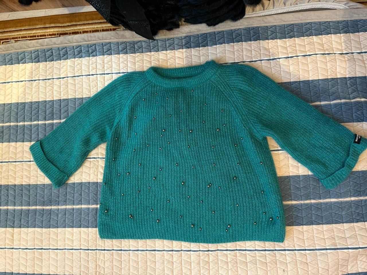 Продам женские одежды (б/у)