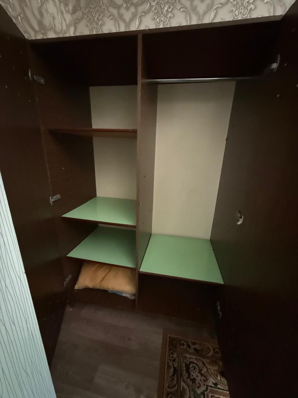 Шкаф ,камод,прихожка .