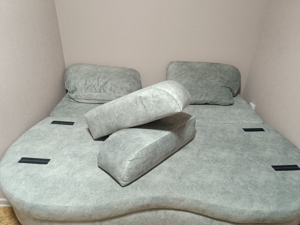 Продам диван отличное состояние