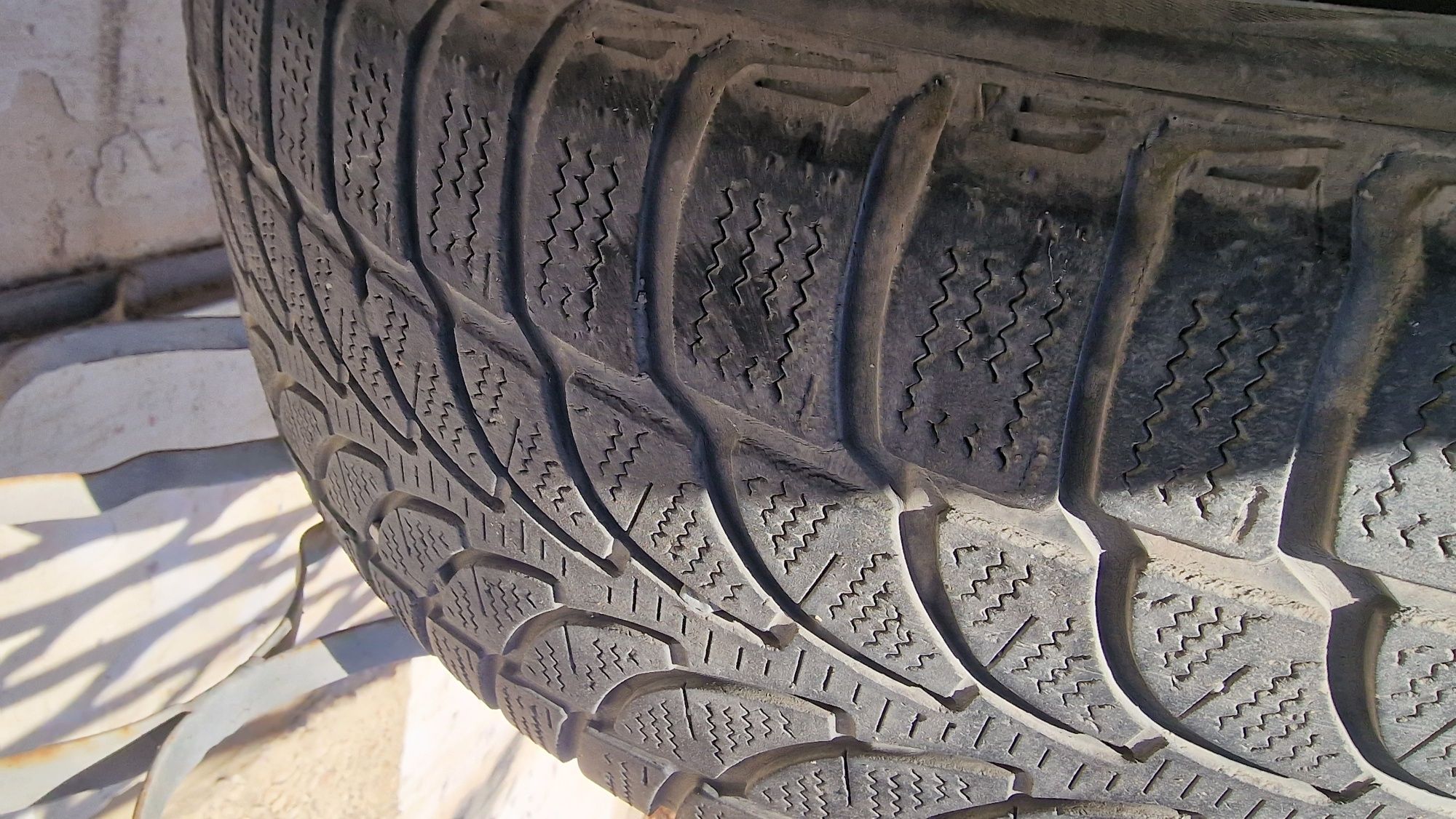 Покрышки 235_60_16 Зимние BRIDGESTONE Blizzak
