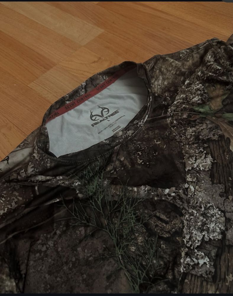 RealTree longsleeve, legit