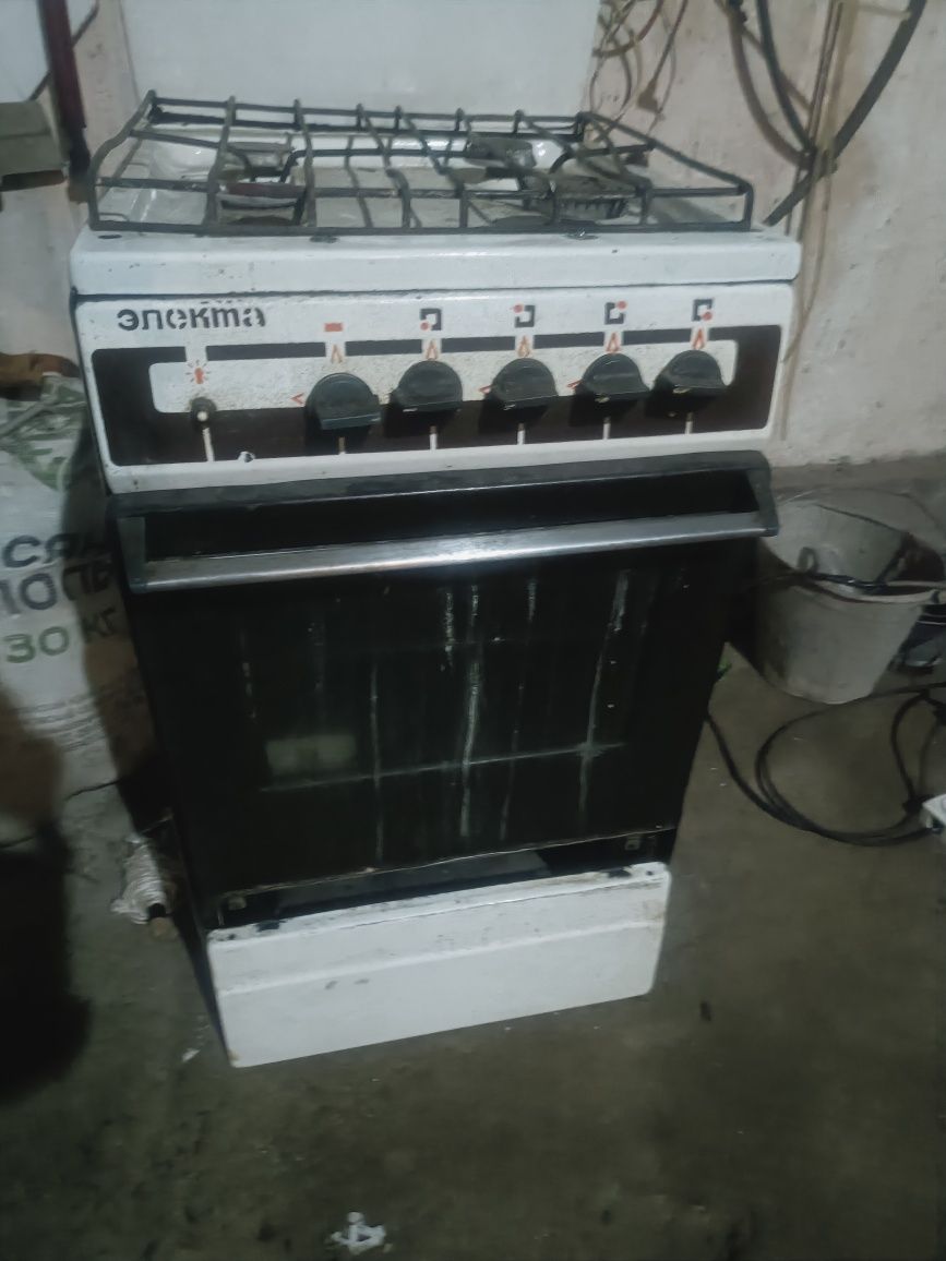 Газ плита продам
