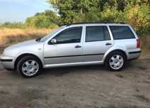 Продам Volkswagen Golf срочно.