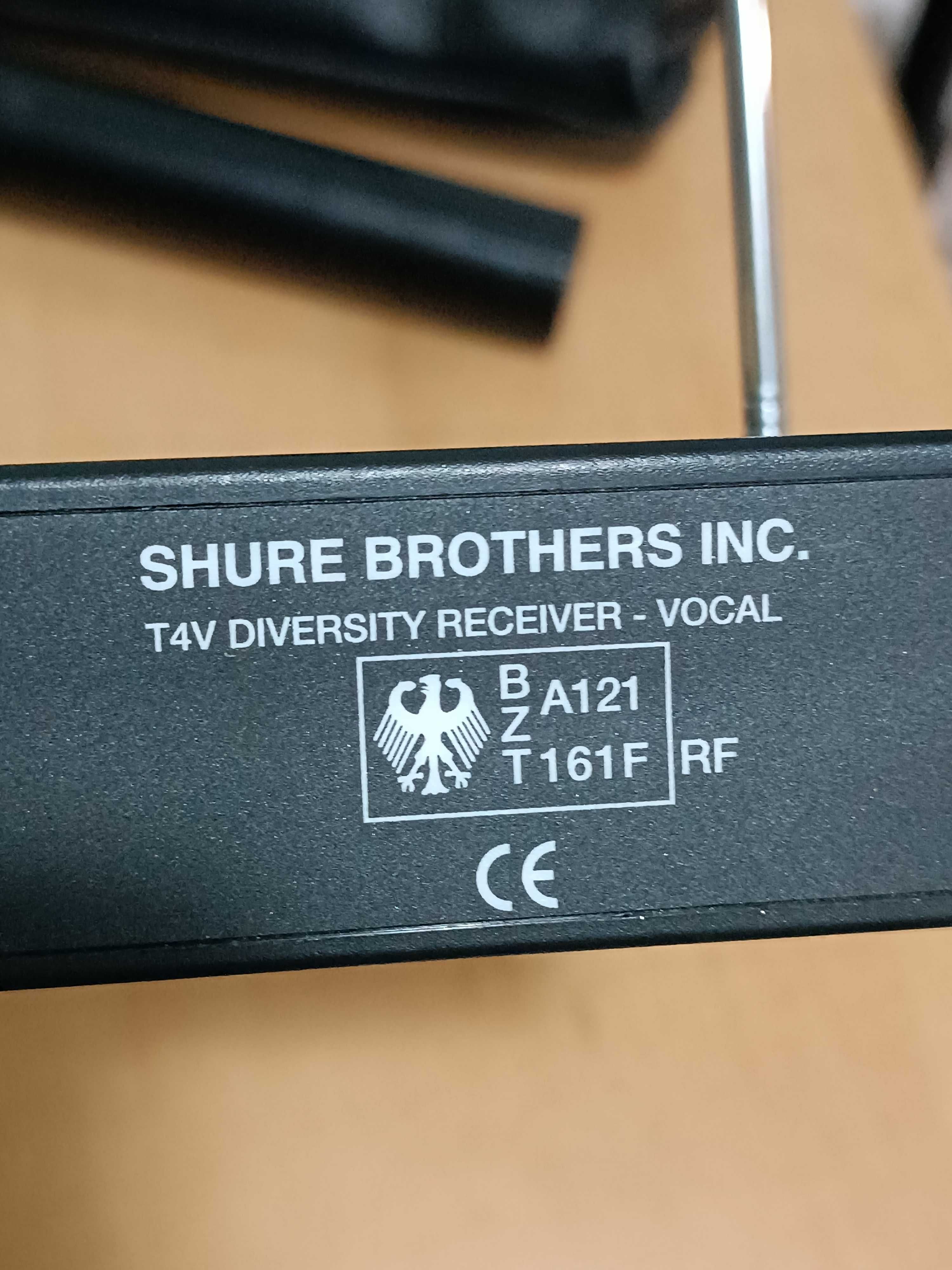 Микрофон Shure SM58 с ресивером Shure T4V.Оригинал.США