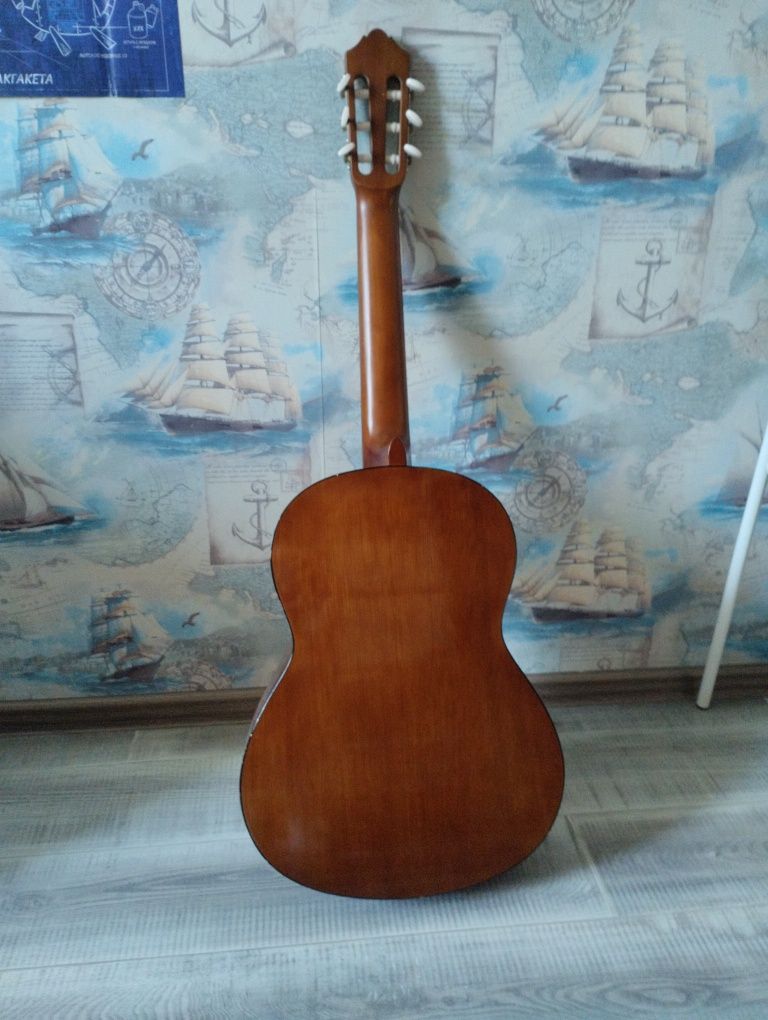 Классическая Гитара YAMAHA C40