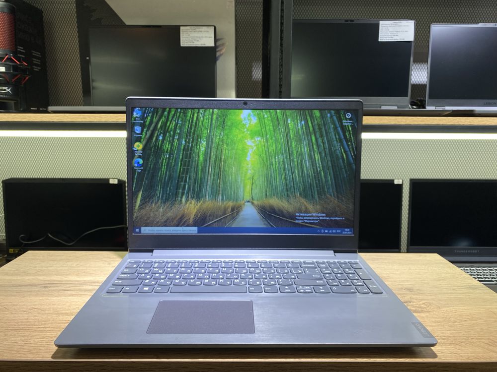 Ноутбук Lenovo, Core i3-8145U/8GB/SSD128GB, 10488/A10