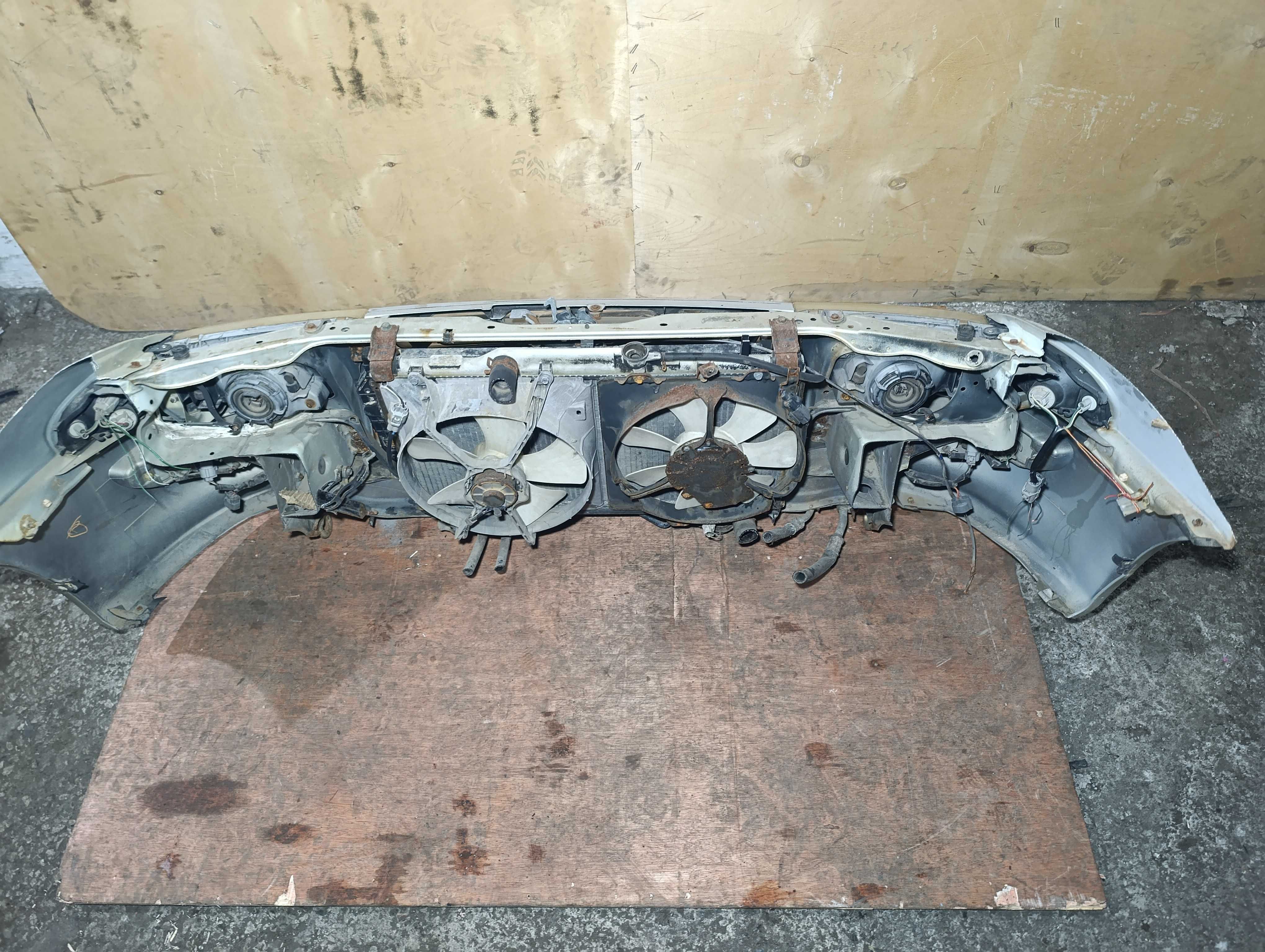 Ноускат морда Toyota Carina T190 Улыбка 92-96г