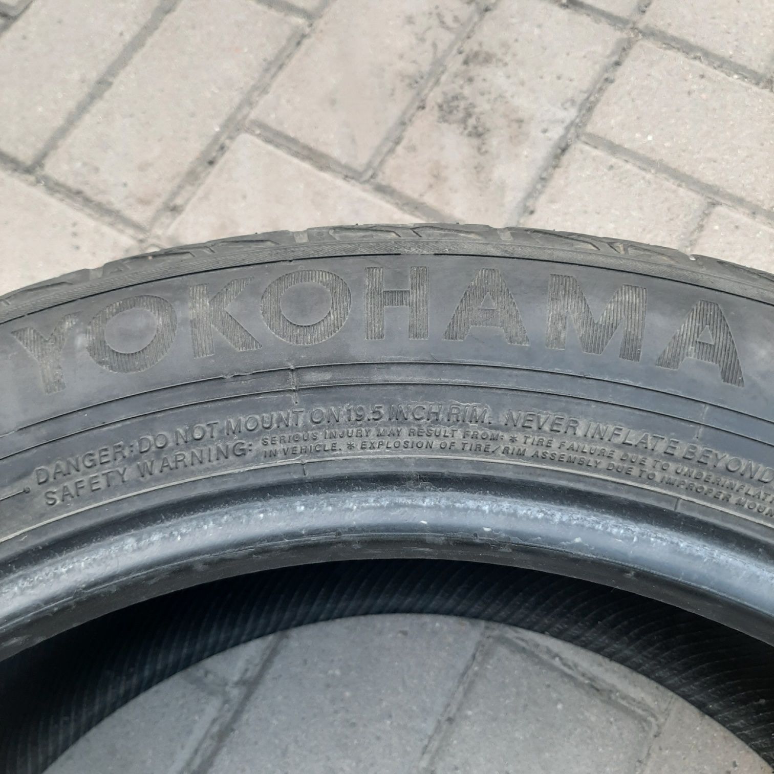 Продам 235 55 r19 комплект за 16тыс