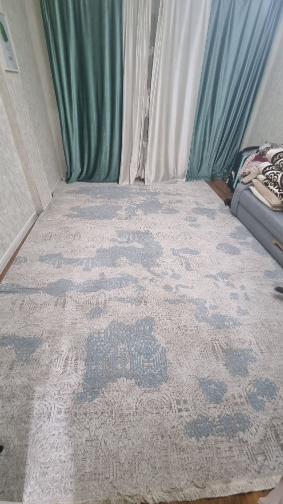 Продаю ковры. Состояние отличное. Размеры 2×3, 3×4