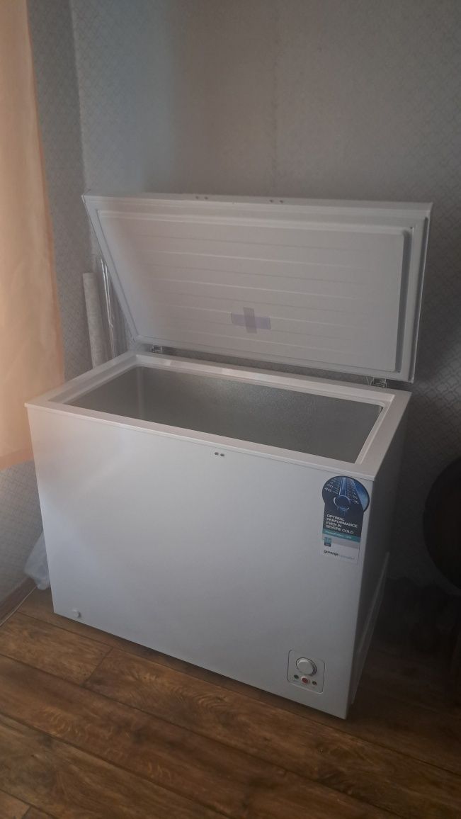 Продам морозильник