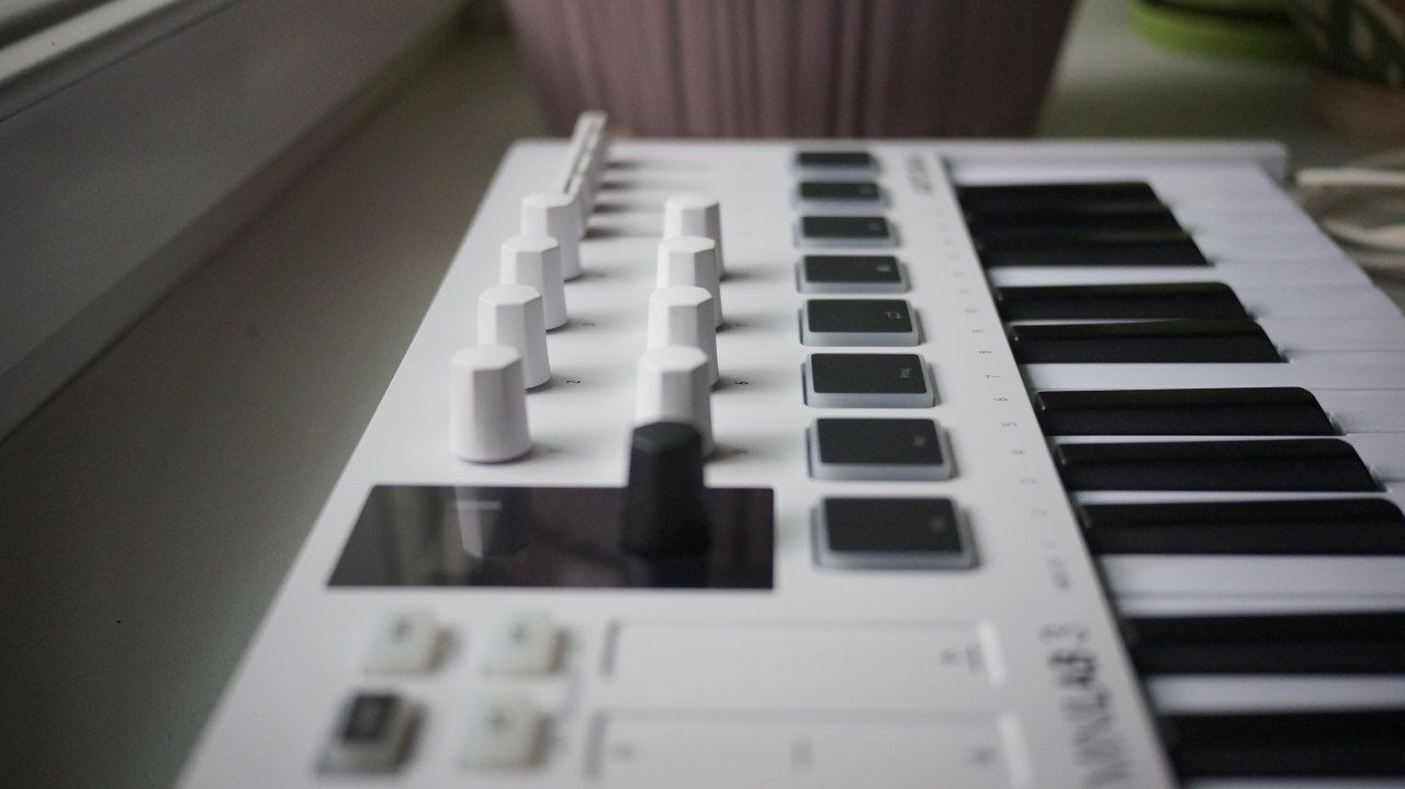 Midi-клавиатура ARTURIA MiniLab 3