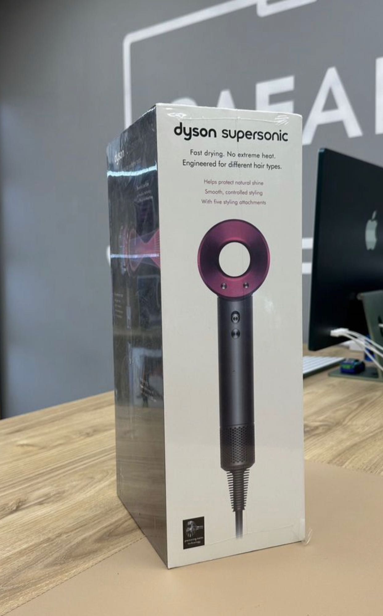 Продам Новый Мощный Стайлер Фен Dyson Supersonic цвет Fuchsia