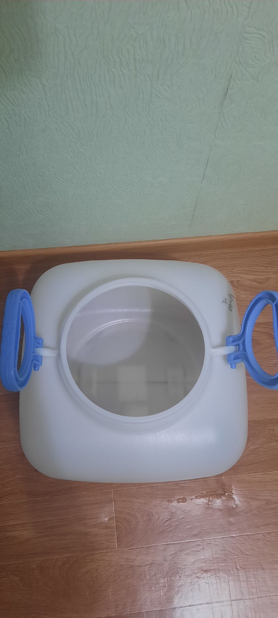 Продам флягу для воды,для сыпучих продуктов