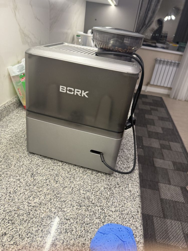 Кофемашина Bork C804