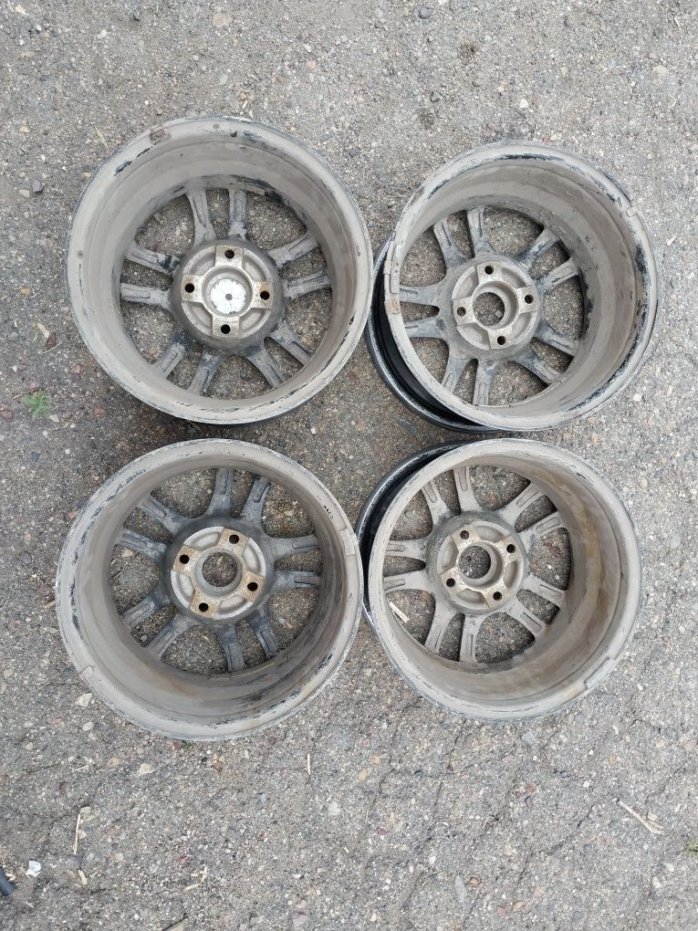Диски R15. На Nissan almera. 4×114.3