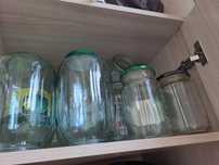 Продам банки двух литровые, литровы