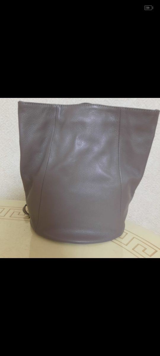 Продам сумка рюкзак Италия новая