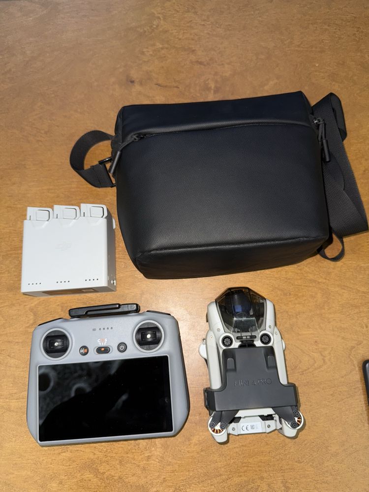 Дрон DJI 4 mini pro срочно продам