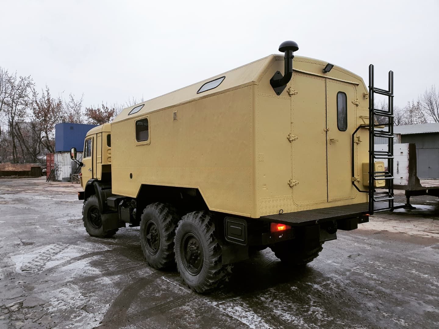 Автодом - дом на колёсах Камаз - читай описание