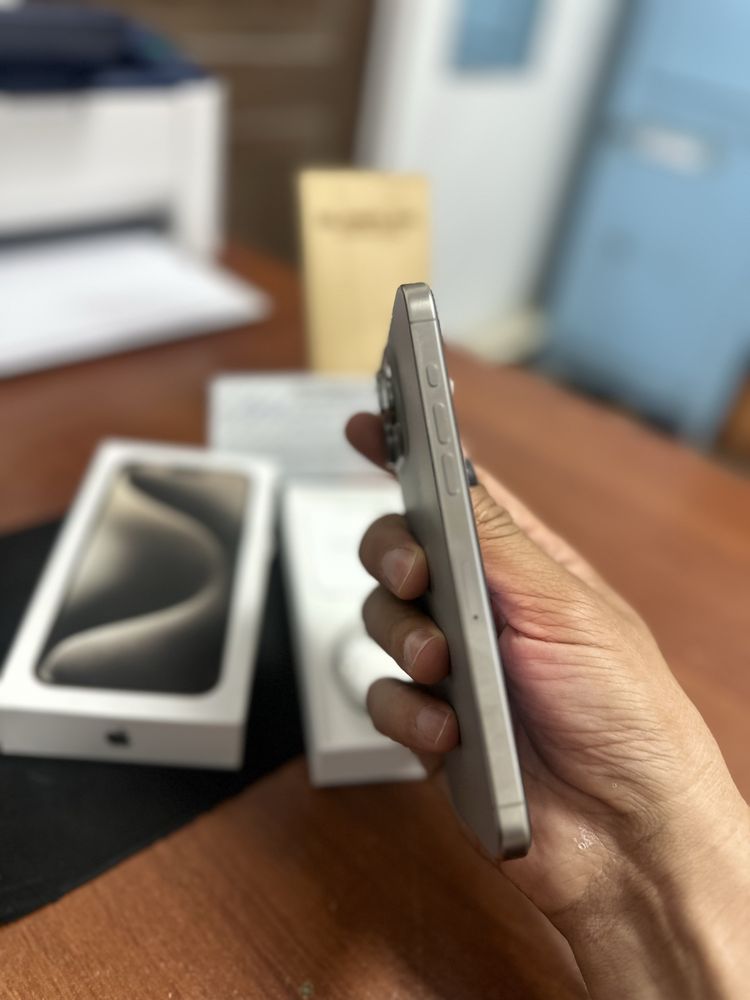 iPhone 15 Pro Max, 256 GB серый титан