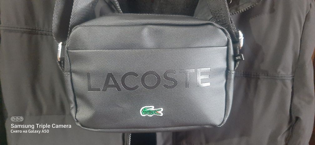 Нагрудная сумка от Lacoste