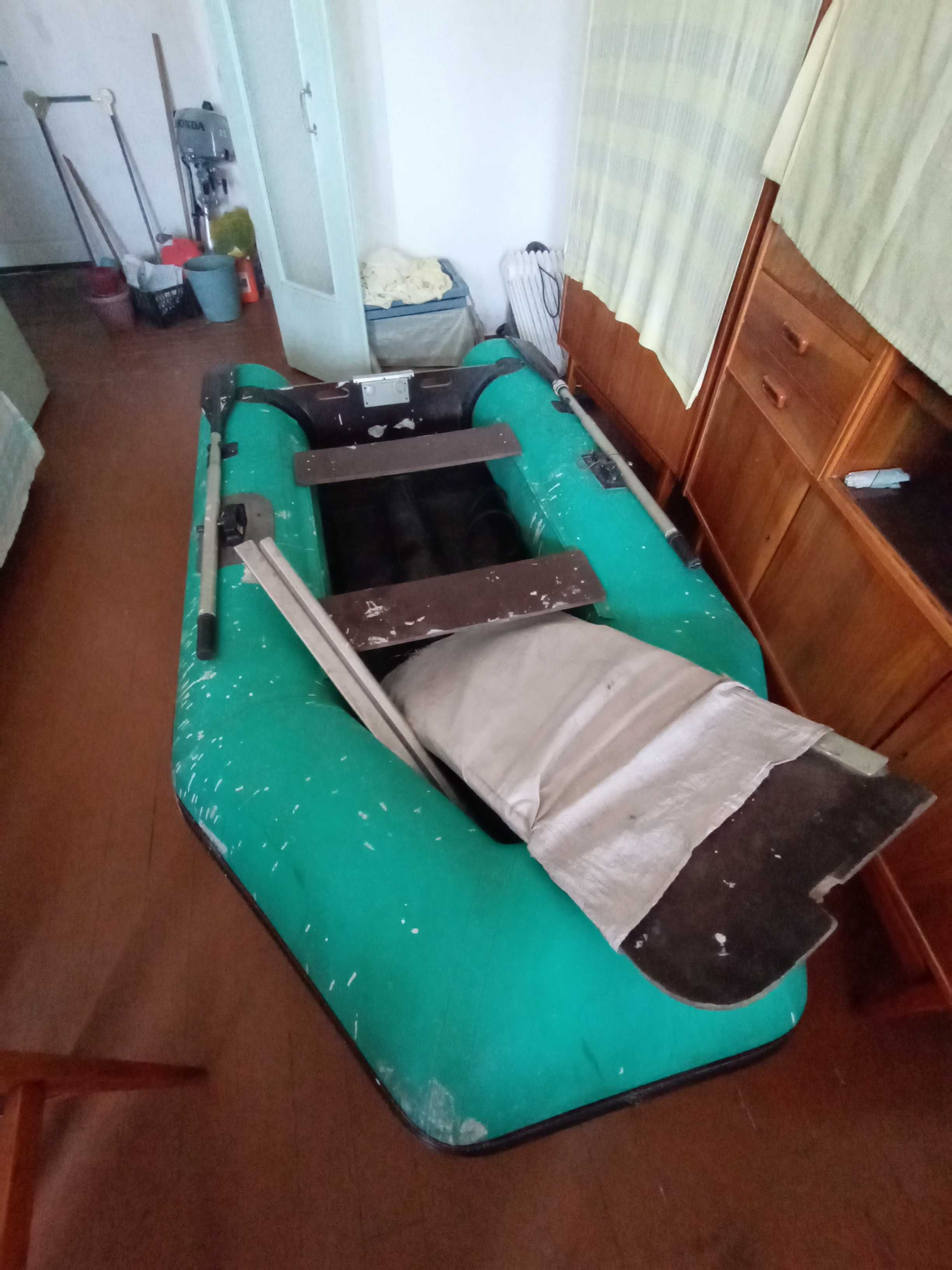 Лодка ПВХ с мотором