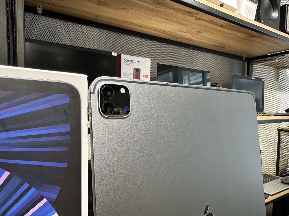 iPad Pro 12.9-inch, 5 Generation, 1 TB, Wi-Fi+Cellular,АКБ89%,9772/A10