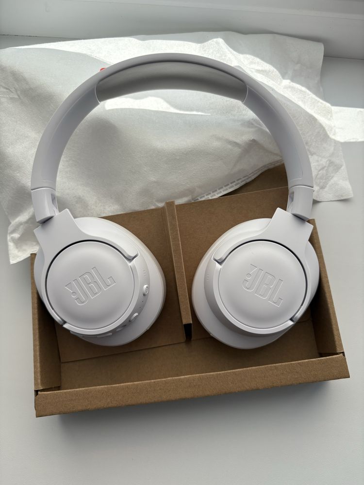JBL TUNE 720BT (Новый)