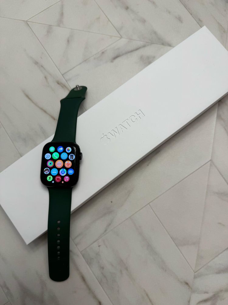 Продам часы apple watch серия 7