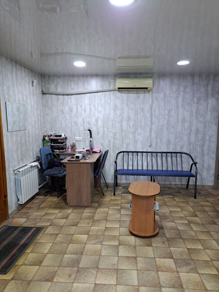 Продам помещение под салон-парикмахерскую "NIKA".