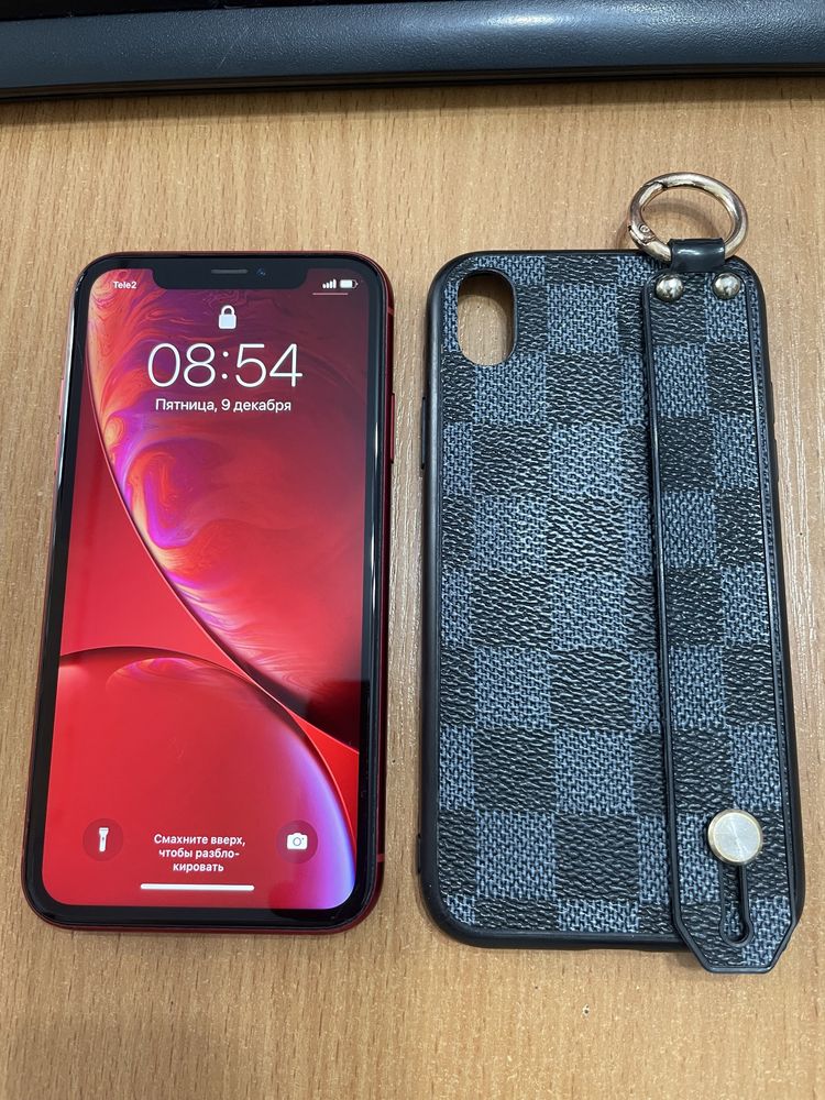 Iphone XR (64гб) хорошем состоянии, батарейка 90%