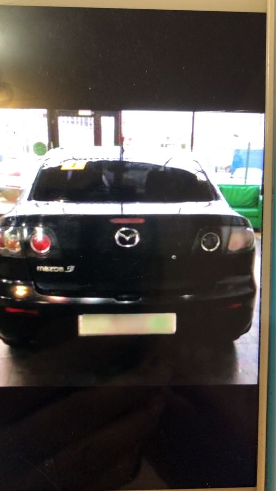 Автомобиль mazda 3