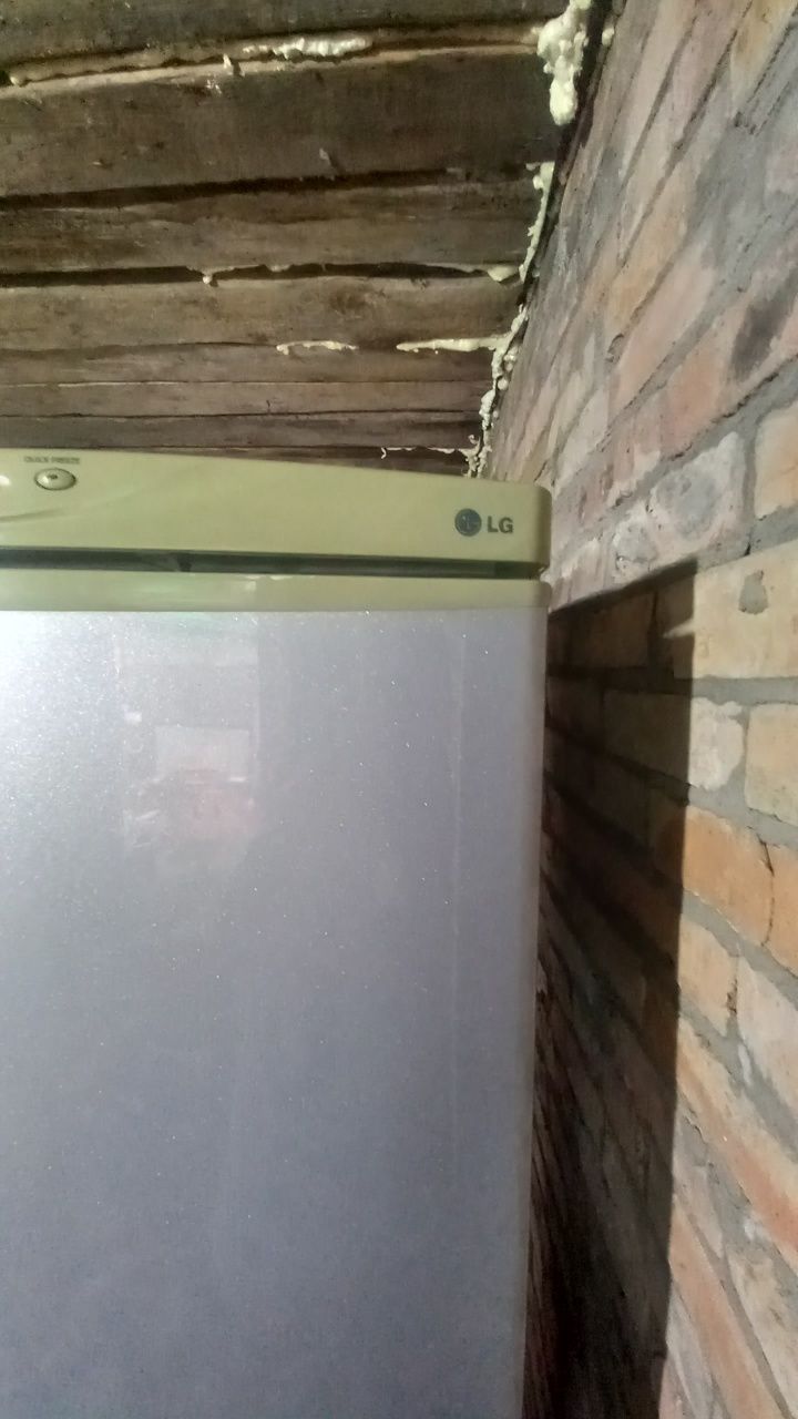 Холодильник на запчасти, нерабочий