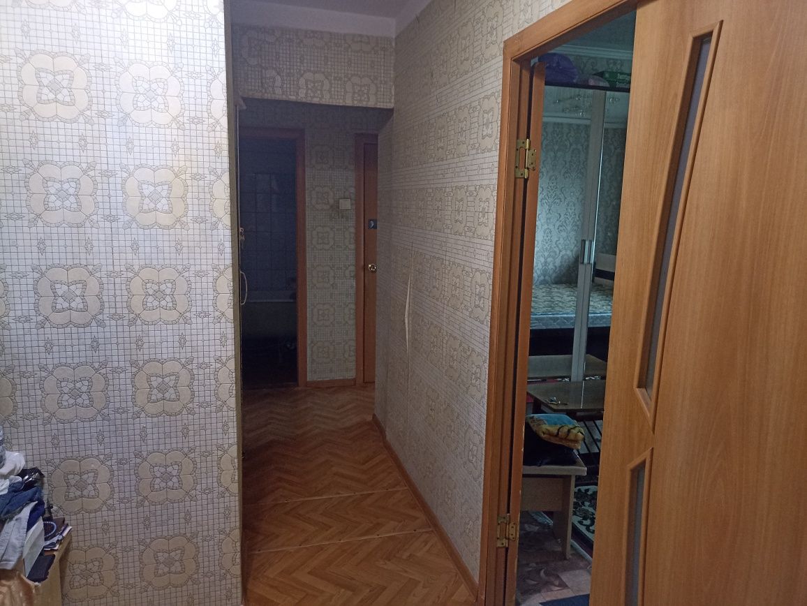 Продам 1.5 ком . квартиру