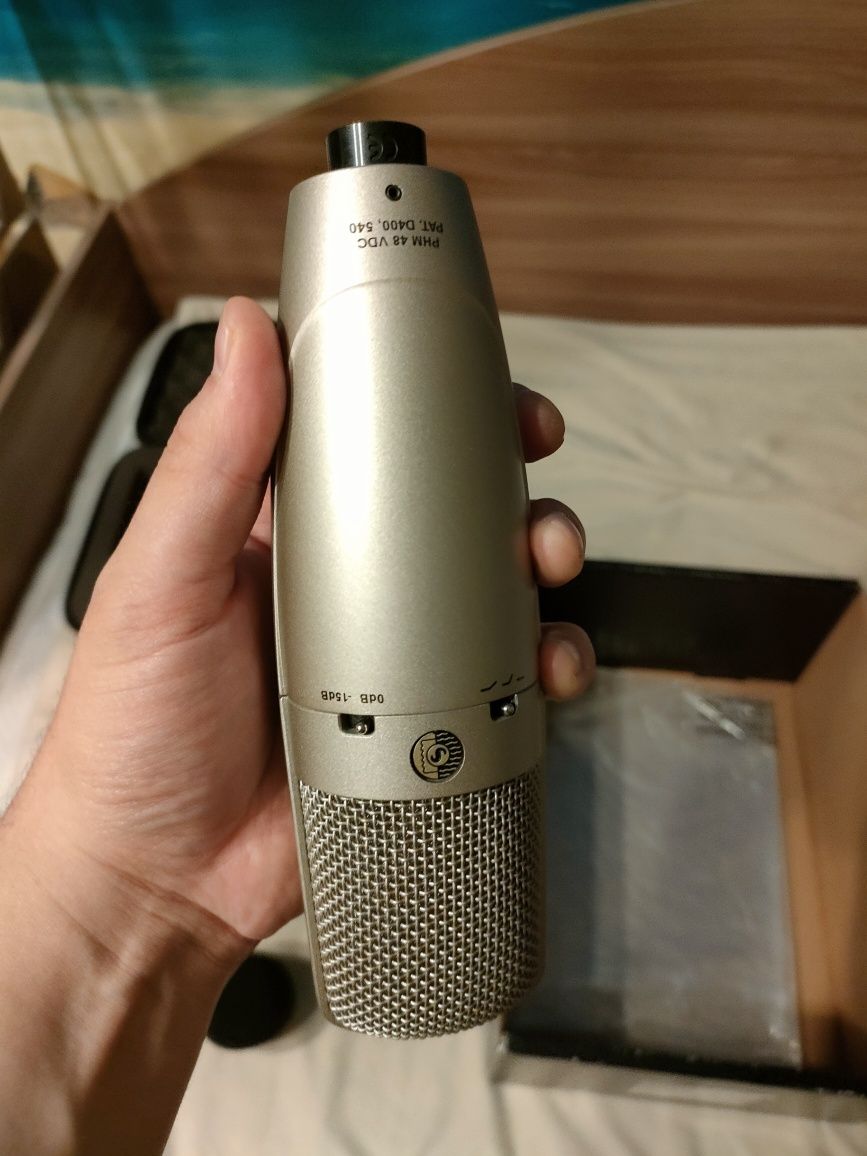Микрофон Shure KSM 32 в идеальном состоянии
