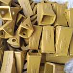 Коронки на ковш Komatsu PC200, PC300, PC400