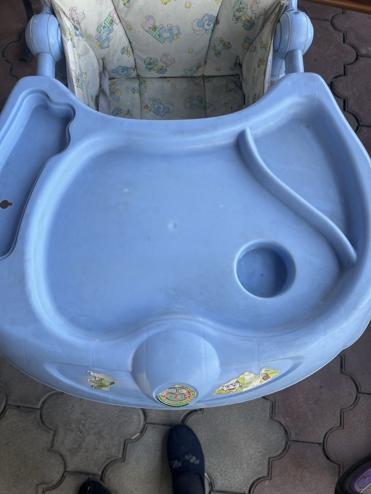 Продам стульчик для кормления.