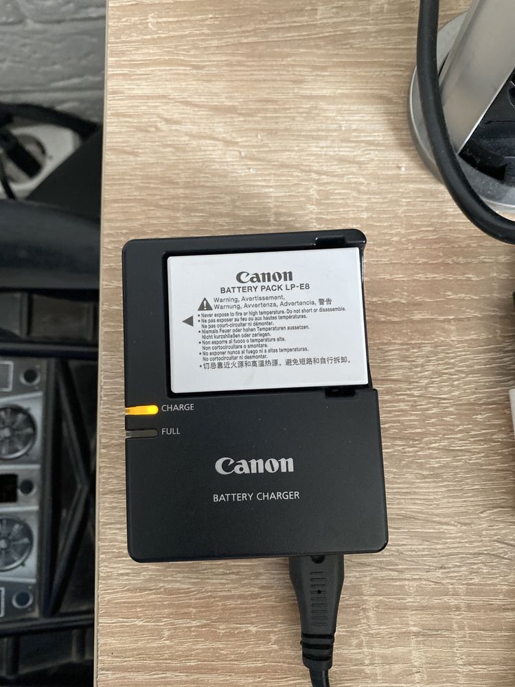 Продам фотоаппарат cannon d550 с сумкой
