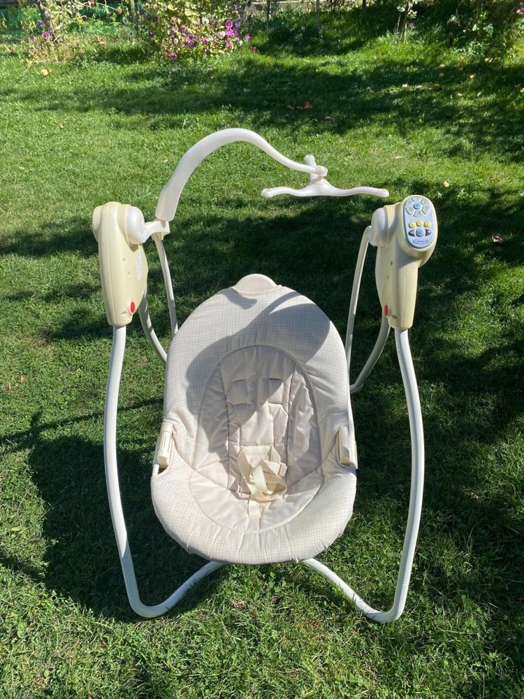 Детская электронная качеля Graco