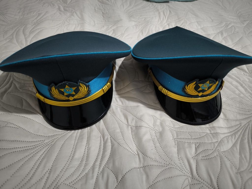 Военная кофта размер 48 .