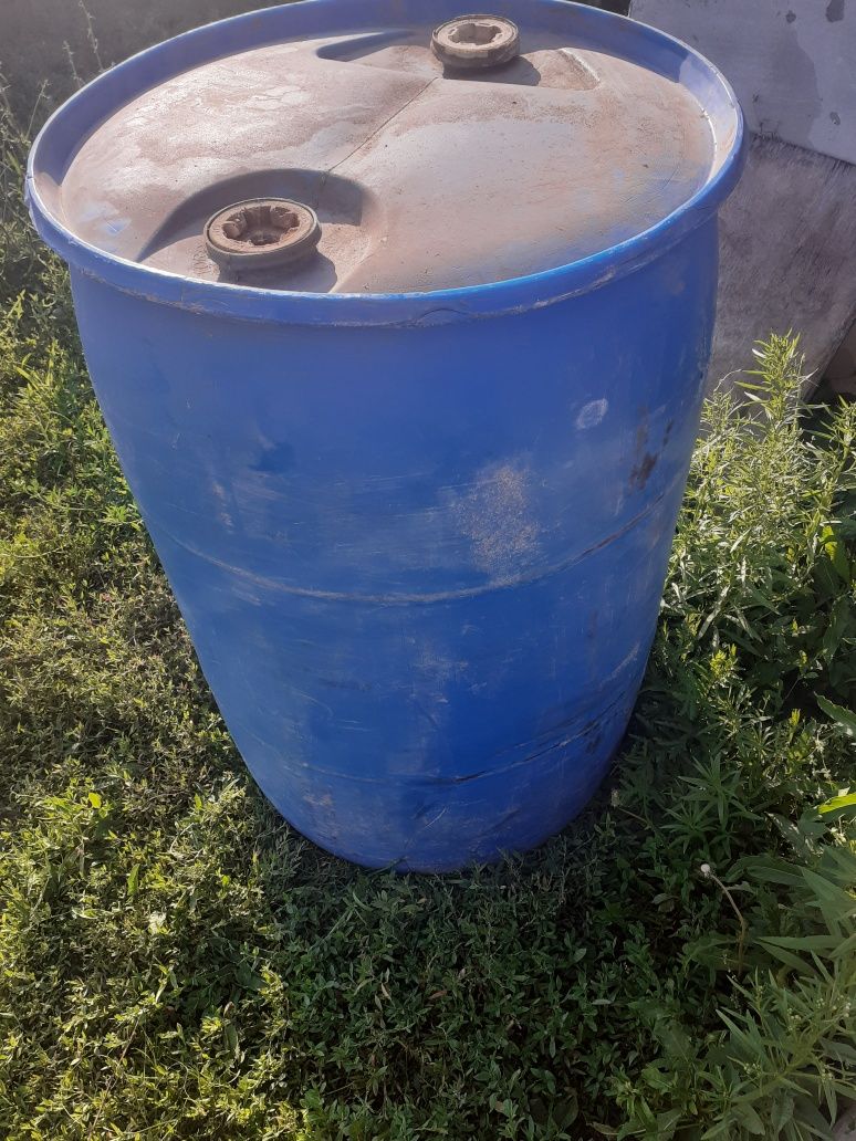 Срочно 2 бочки продам