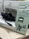 Швейная машинка Janome Q-23 каскелен лот 564830