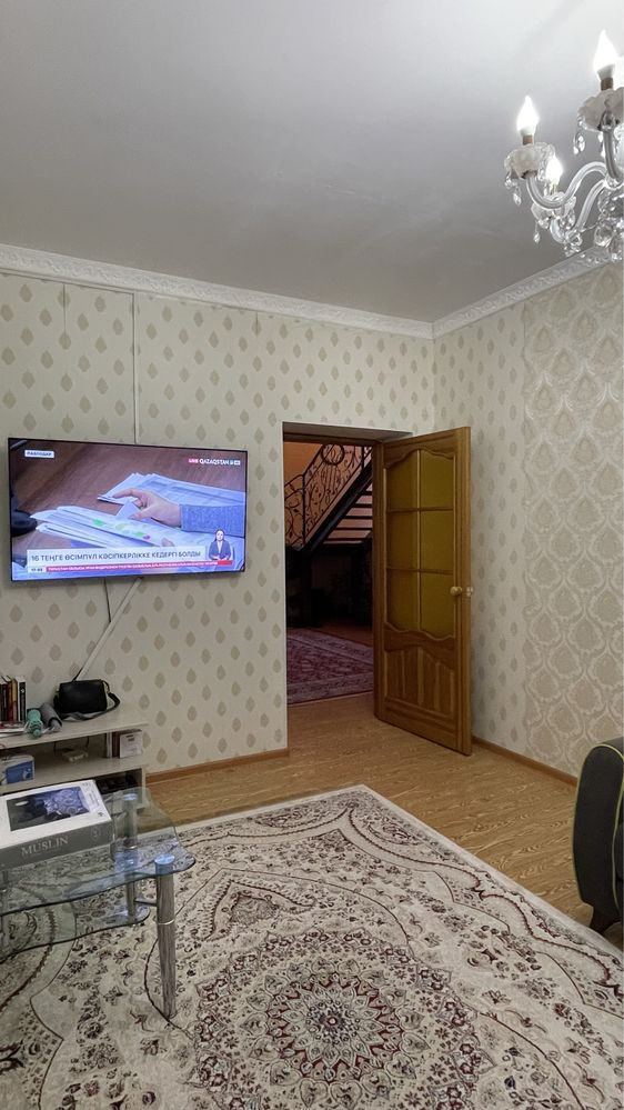 Уютный  отдельный дом с меб.Мебель в отл.состоя• 5 ком• 200 кв.м •