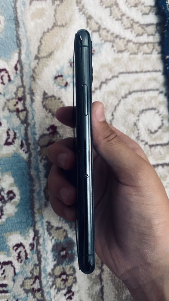 IPhone 11 pro,Midnight Green,64 gb