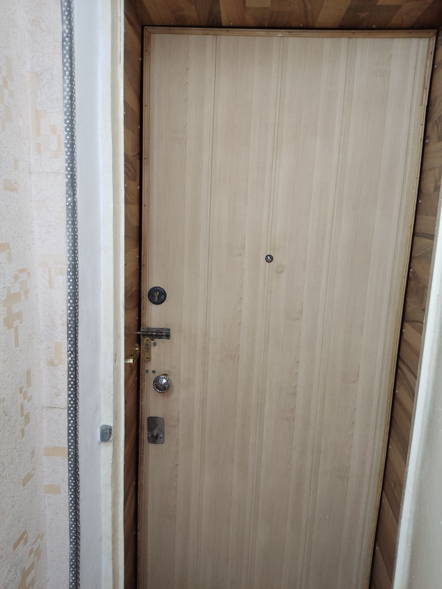 Продается 2х комнатная кв цена окончательная читать описание